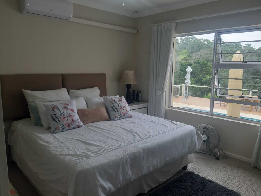 6 Bedroom Property for Sale in East Coast Resorts Eastern Cape